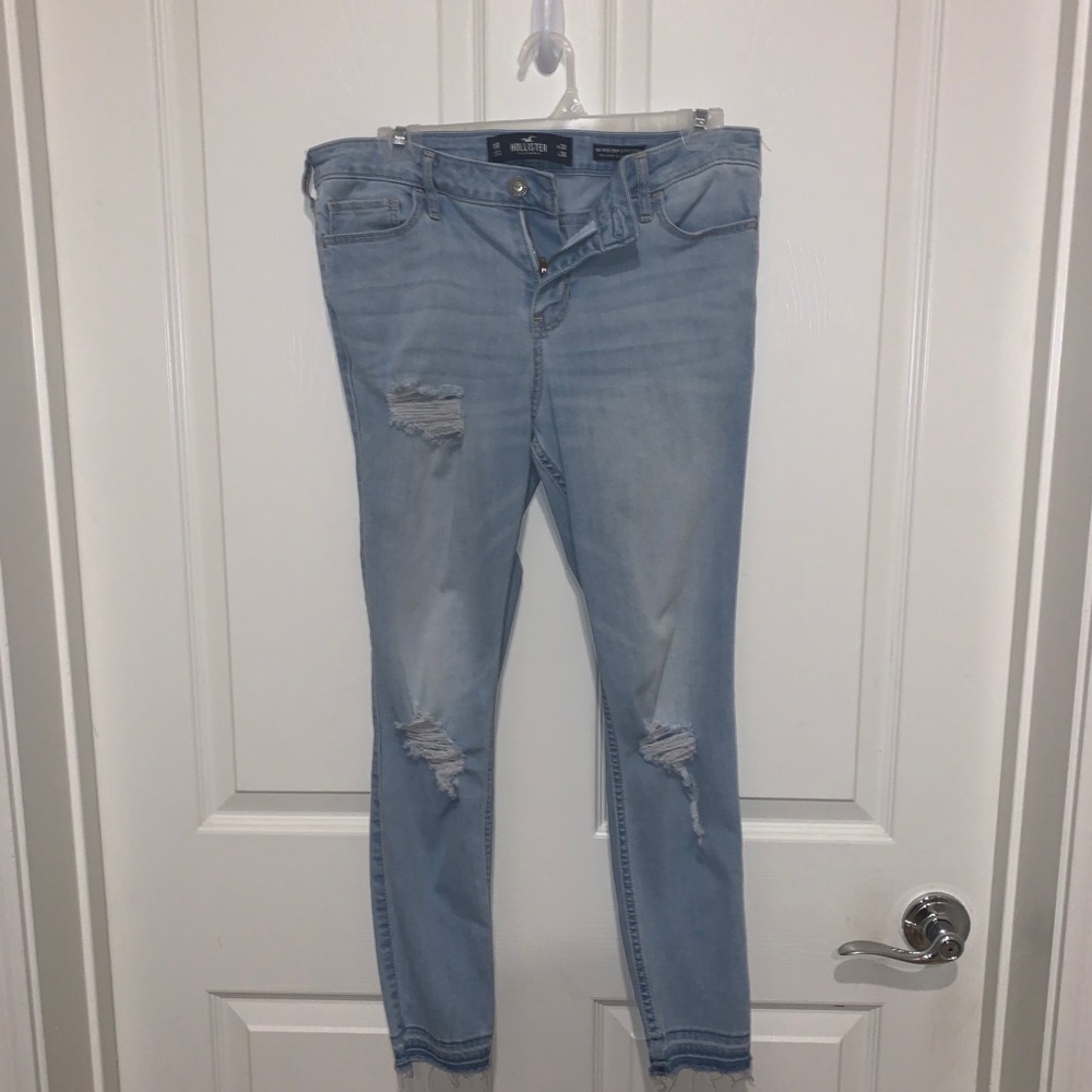 Mid-Rise Crop Super Skinny Jeans